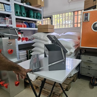 מתקן האכלה אוטומטי לתרנגולות 3 קג