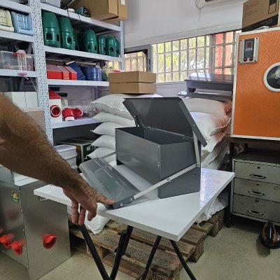 מתקן האכלה אוטומטי לתרנגולות 6 קג