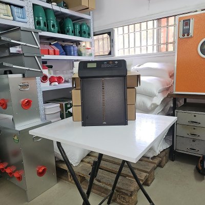 דלת אוטומטית ללול תרנגולות